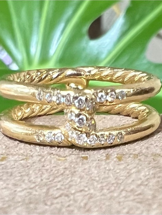 David Yurman Jewelry - ❤️ David Yurman 18K Continuance Ring Sz 6